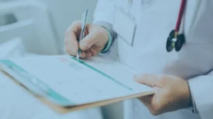 Exames fundamentais para dependentes químicos: quando o cuidado começa com o diagnóstico